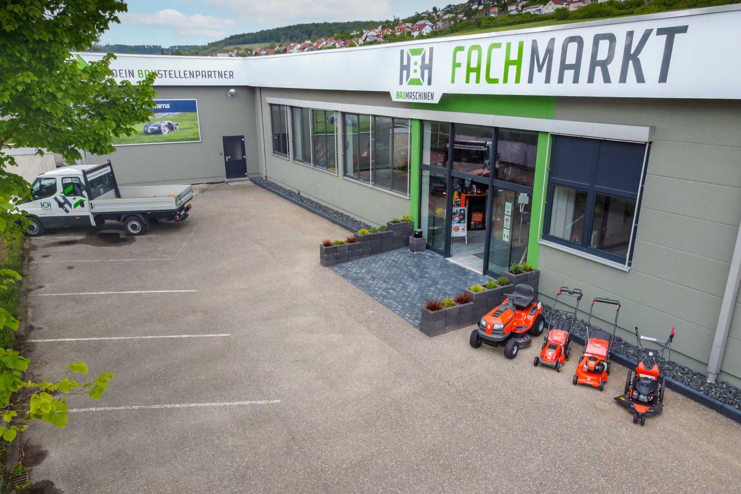 Fachmarkt 2 HBH Baumaschinen und Baugeräte in Lauda-Königshofen